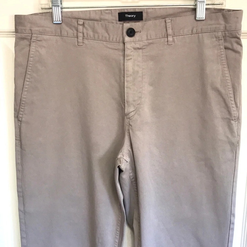 Theory Brewer Men’s Chinos 33x32